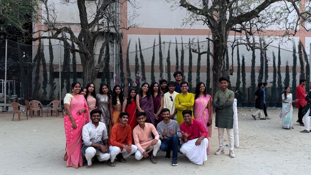 Sangeet Mein Zaroor Aana